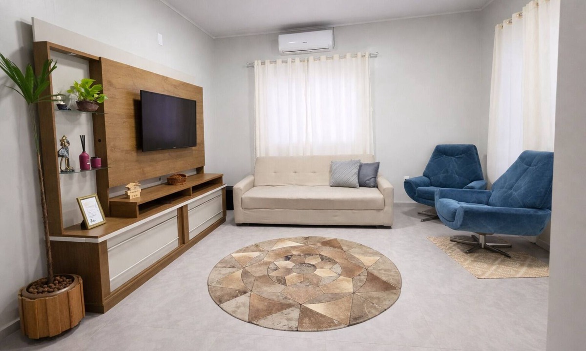 Mariana House | Comfortable new house with 3 bedrooms, en-suite, close to BR290, quiet location.