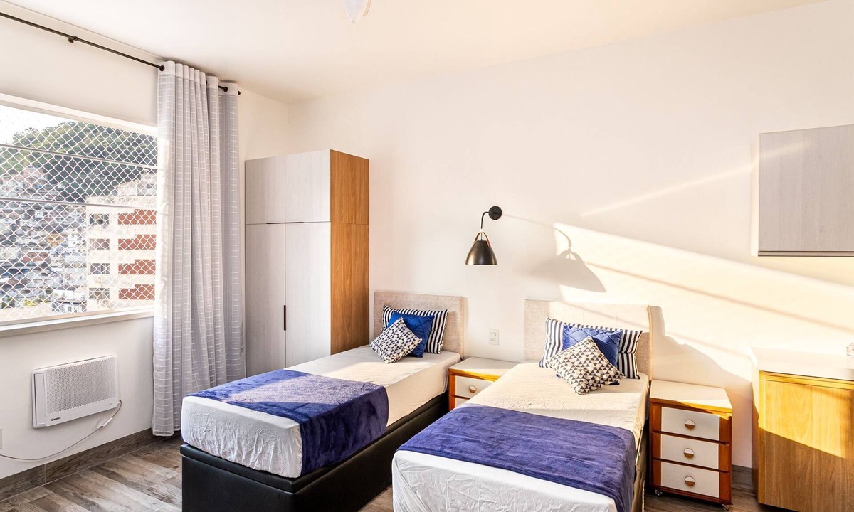 Copacabana Apartment | Copacabana: Redeemer View and Comfort for 3