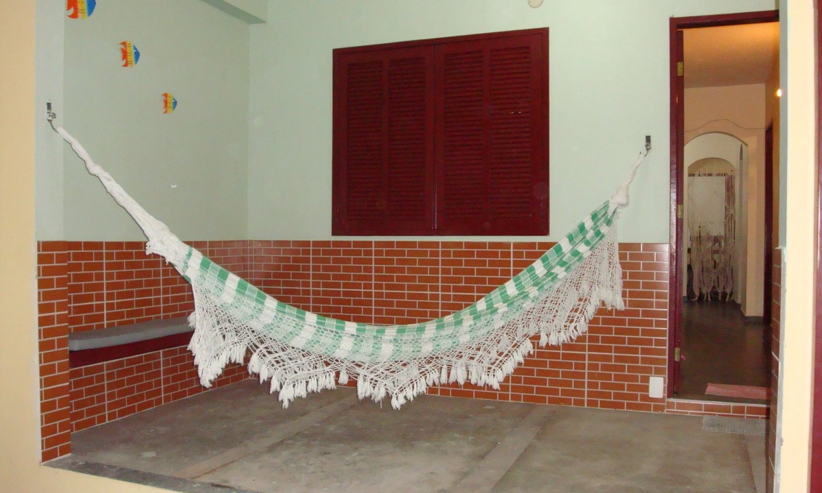 Praia Grande House | Corner house, pleasant and welcoming! Near Praia Grande.
