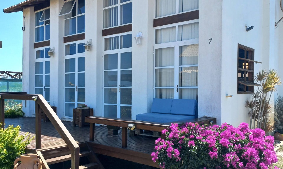 Arraial do Cabo House | Cozy house surrounded by nature, close to the beach and lagoon in Arraial do Cabo.