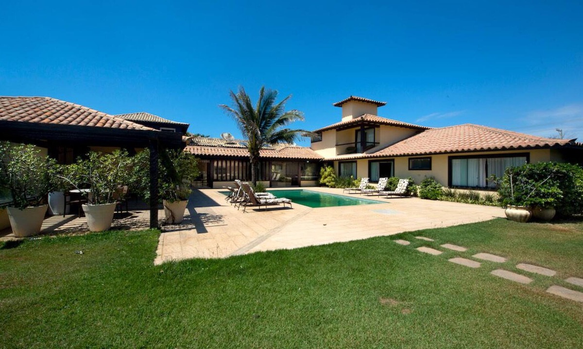Praia Rasa House | Deslumbrante Mansão pé na Areia em Búzios