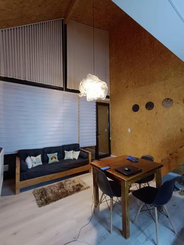 Caviahue House | EnzojoTiny