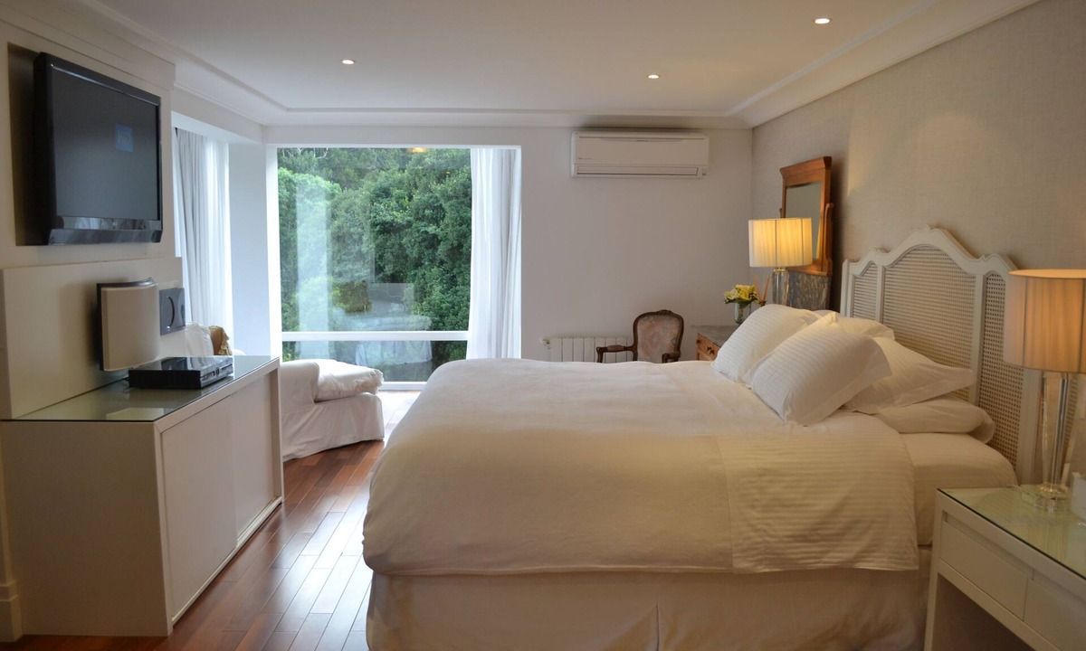 Bairro Lago Negro Hotel | Estalagem St Hubertus