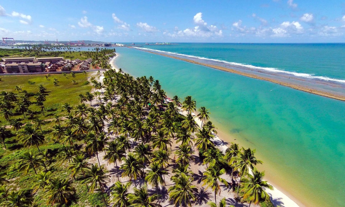 Porto de Galinhas Apartment | Excellent 2-bedroom apartment in the beachfront resort condominium in Muro Alto.