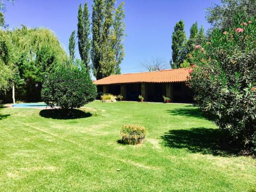 Maipu House | Excellent country house in a private neighborhood for 10
