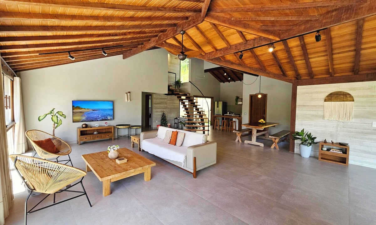 Joao Fernandes House | Exclusive home with pool and garden in João Fernandes Near the beach