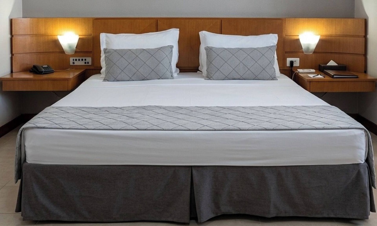 Centro Hotel | Family Escape in Cascavel Brazil | Pet-Allowed | 2.1 mi to Art Museum