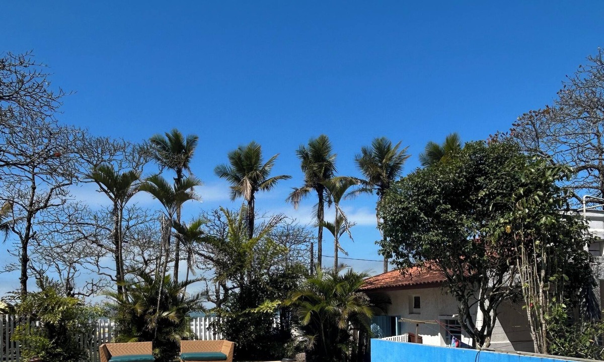 Santa Terezinha House | Family-friendly beachfront condominium.