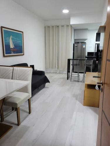 Barro Vermelho Apartment | Flat recém-reformado e bem localizado