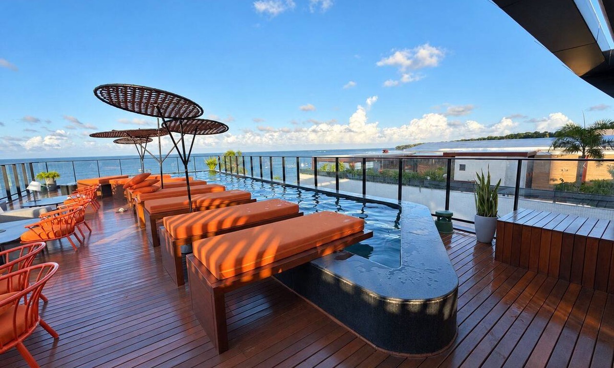 Cabo Branco House | Flat Setai Cabo Branco seafront with balcony AHT12