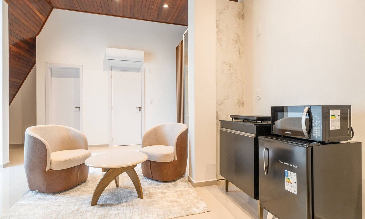 Castelo Branco Apartment | Full Studio 650m From Meia Praia Rgor0025