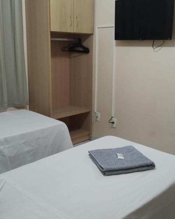 Navegantes Hotel | Golden Hotel Ltda - Próximo a DPM, Aeroporto, Rodoviaria Porto Alegre, Arena do Grêmio