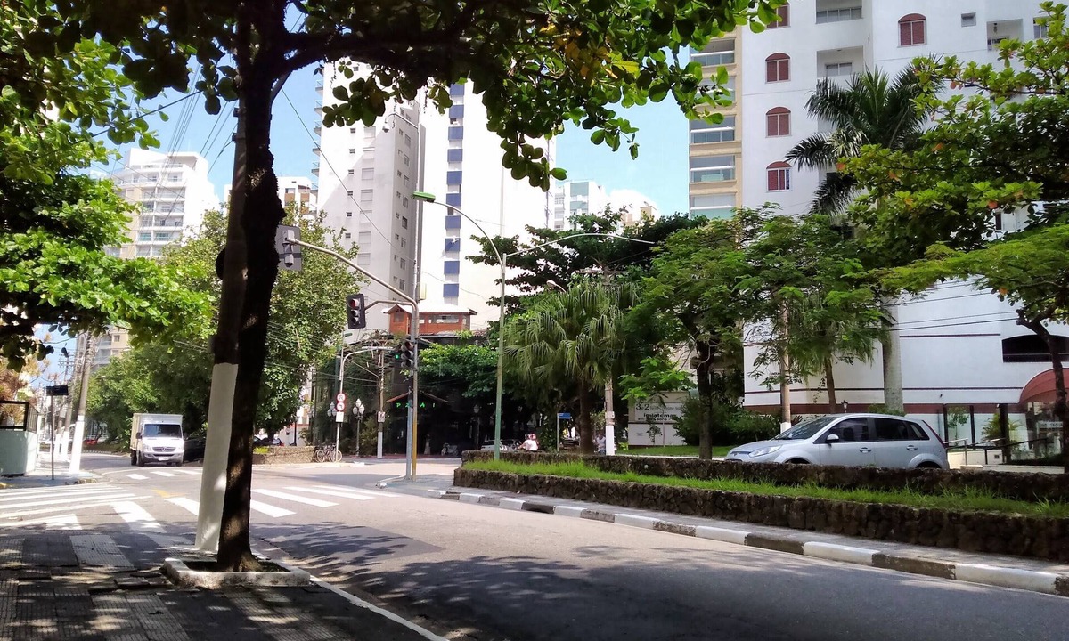 Barra Funda Apartment | Good location, everything nearby, 200 meters from Pitangueiras beach, sleeps up to 6 people.