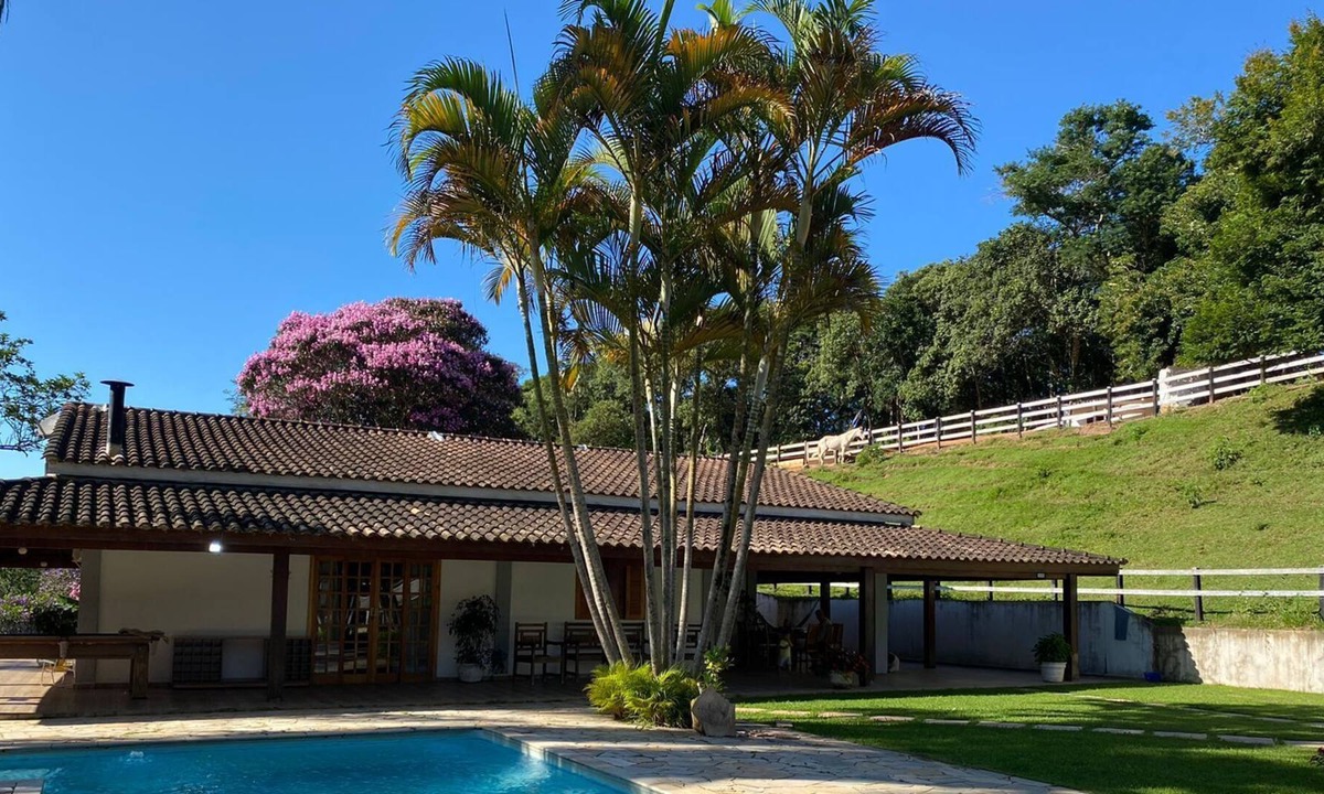 Nazare Paulista House | High standard site in Nazaré Paulista with full leisure!