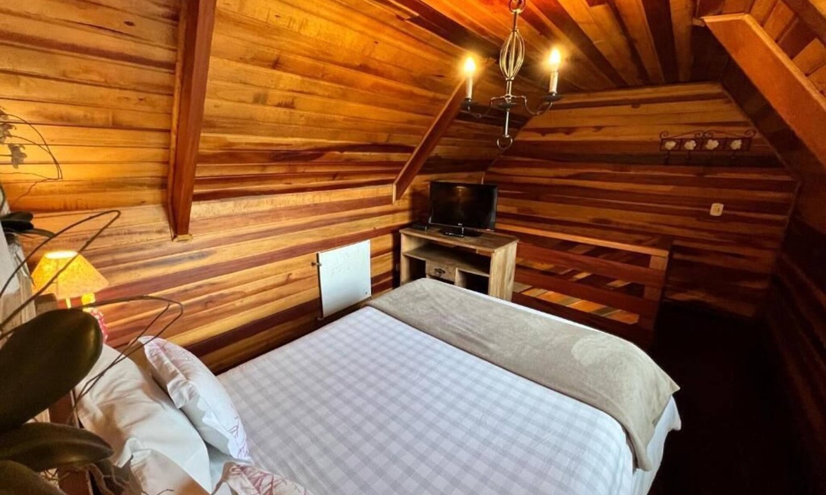 Jardim Andira House | Home & Hosting - Deluxe Double Room with Balcony