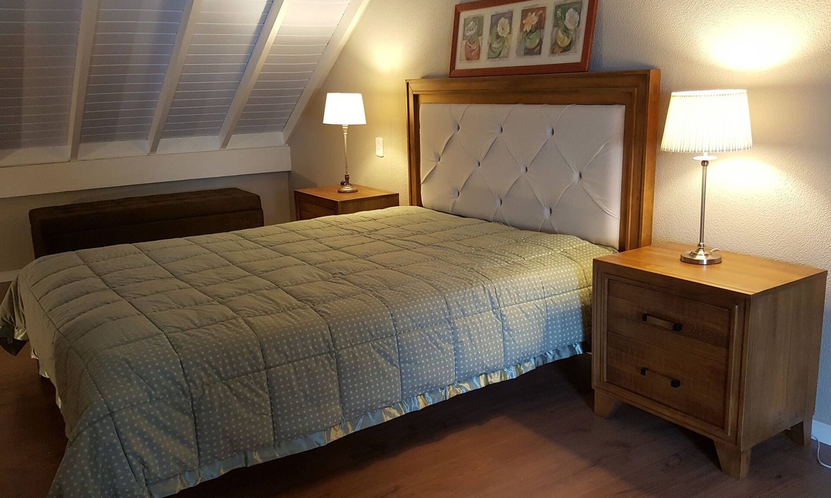 Vila Luiza House | Hospitality and Comfort in the Center of Canela (up to 8 people/2 cars)