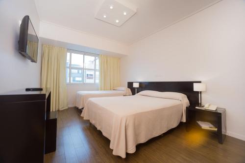 La Perla Hotel | Hotel Versailles
