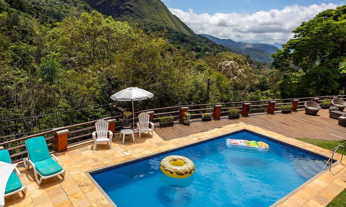Araras House | House in Araras: Pool, Sauna, and Included Services!