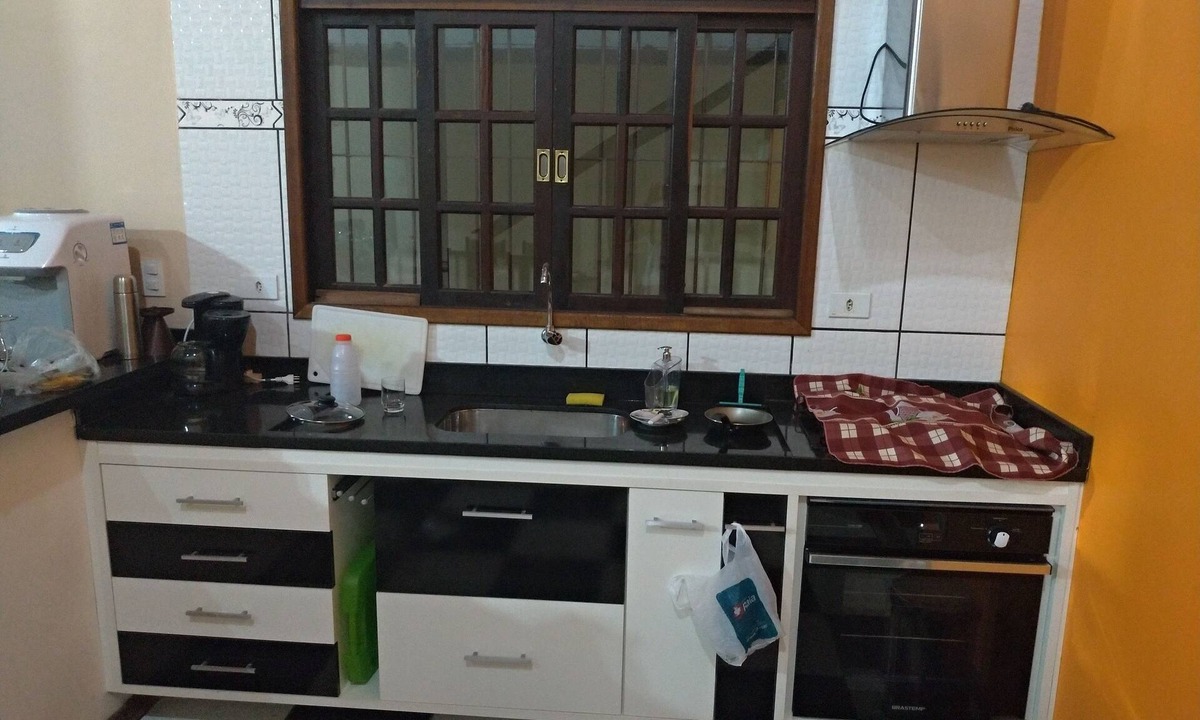 Praia das Palmeiras House | House in Caraguatatuba, near