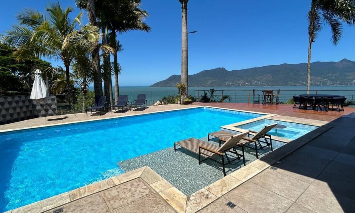 Praia das Cigarras House | House with heated pool - Incredible View - Ilhabela - Beach Tennis Court.