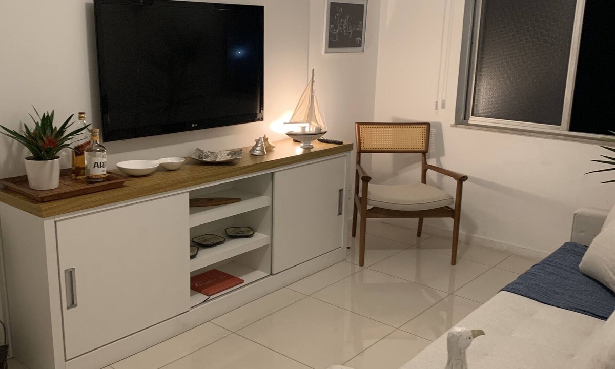 Centro Apartment | I'm renting a beautiful 2-bedroom apartment one block from Forte beach.