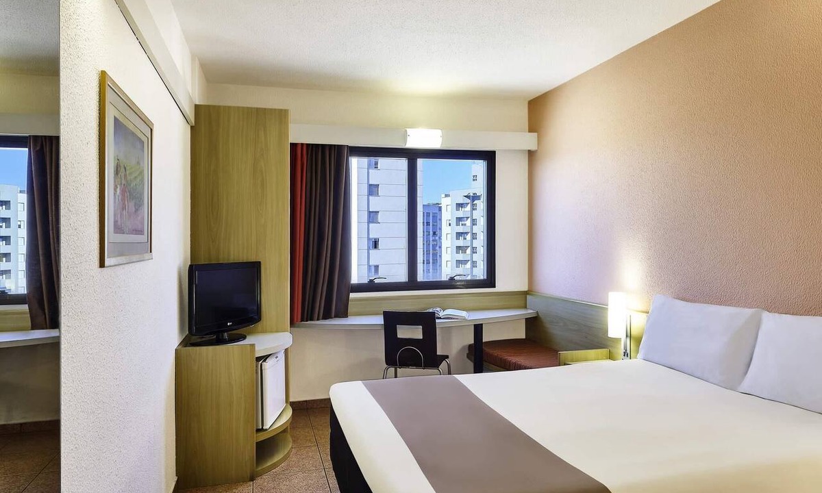 Taubate Hotel | ibis Taubate