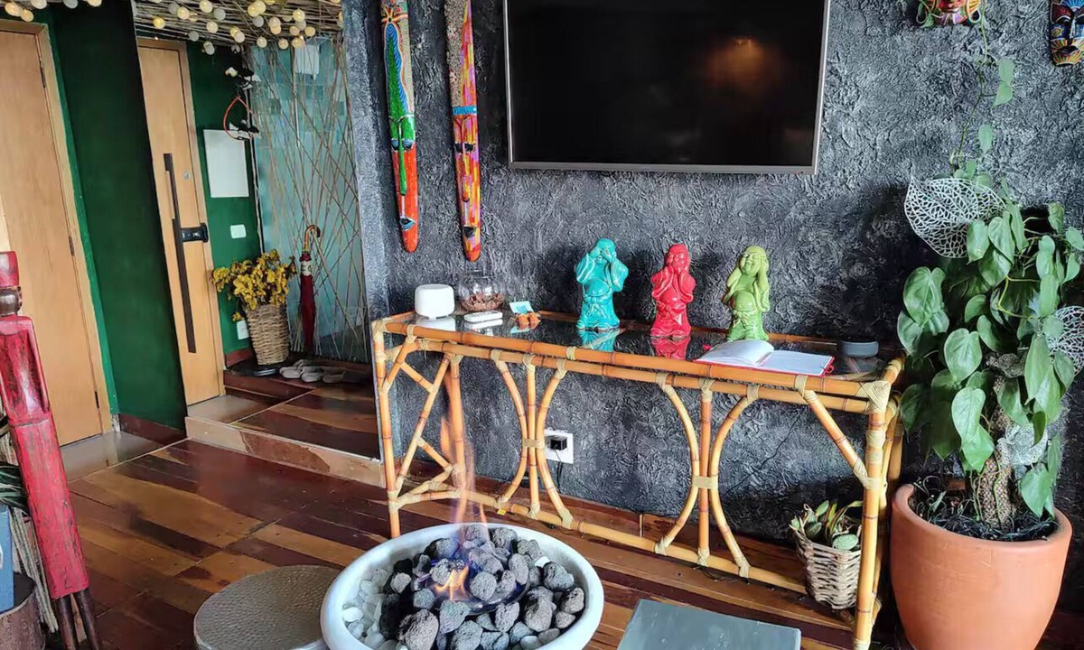 Central Zone Apartment | Java Themed Loft. With a spectacular view.