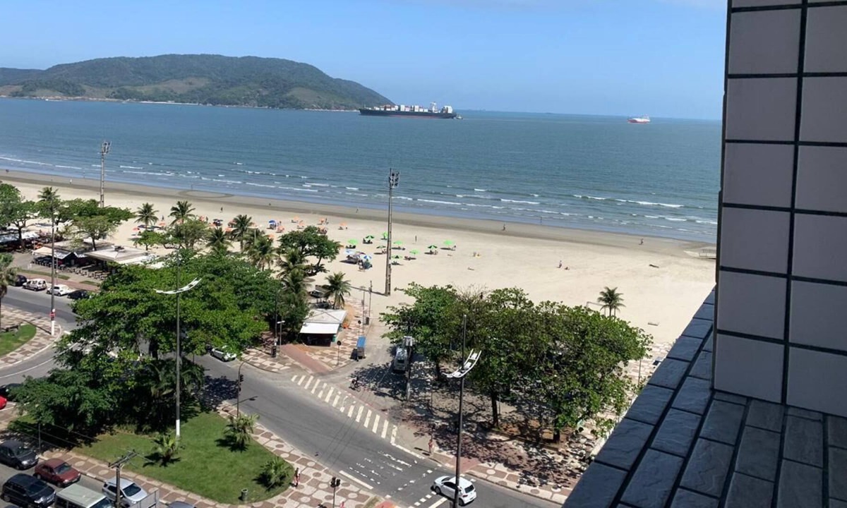 Boqueirao Apartment | Large Sea Front Apartment