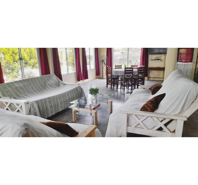 Guernica House | LAS CASUARINAS