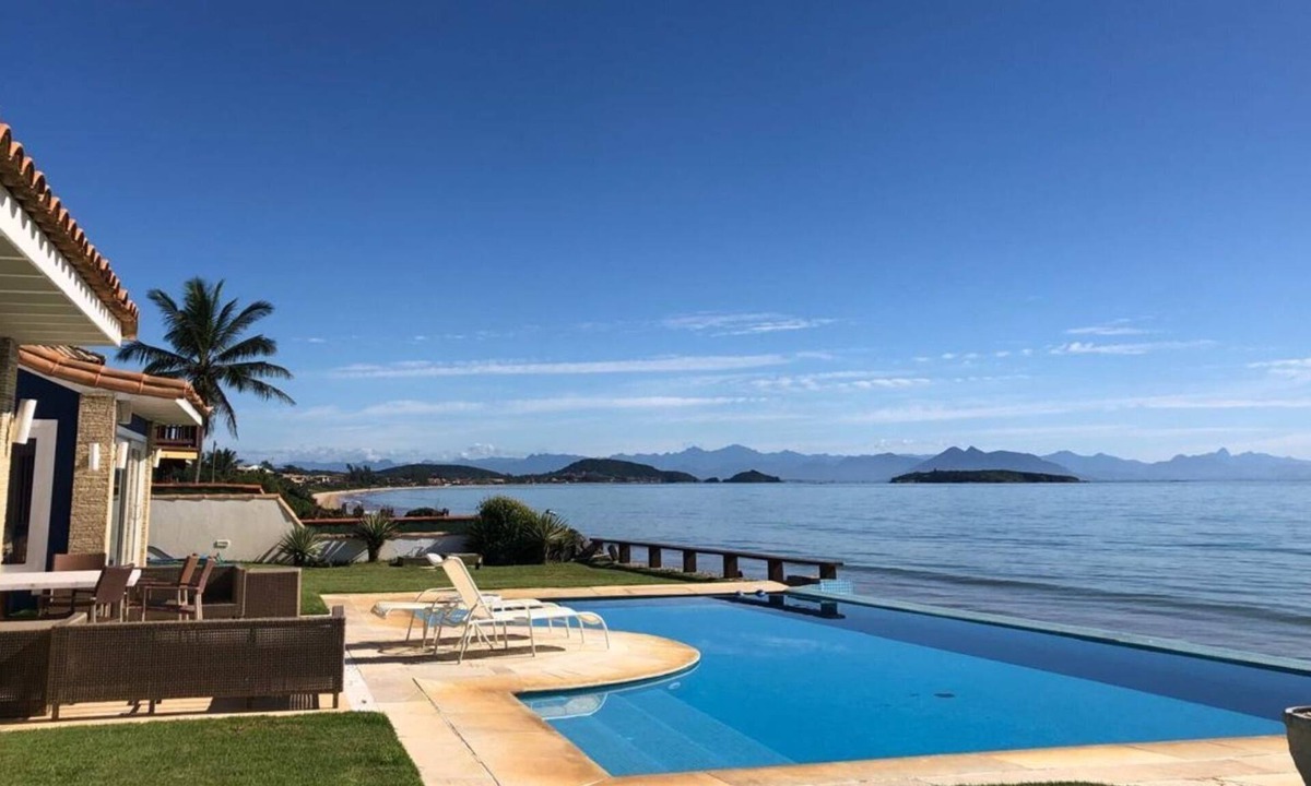 Praia Rasa House | LB - BZ25 Villa Real Beachfront Manguinhos Vacation Rental