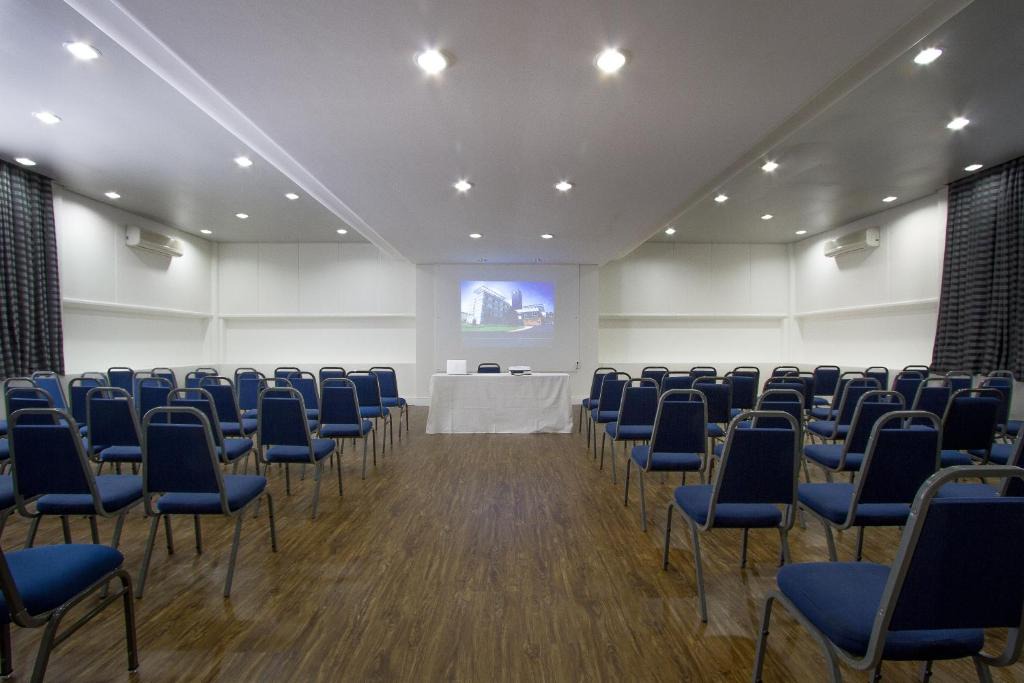 Gloria Hotel | Le CanarD Joinville
