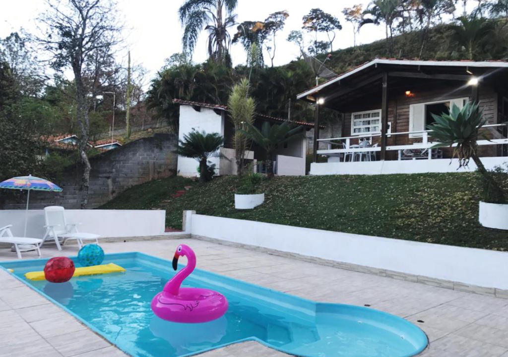 Aruja House | Linda Chácara com Piscina