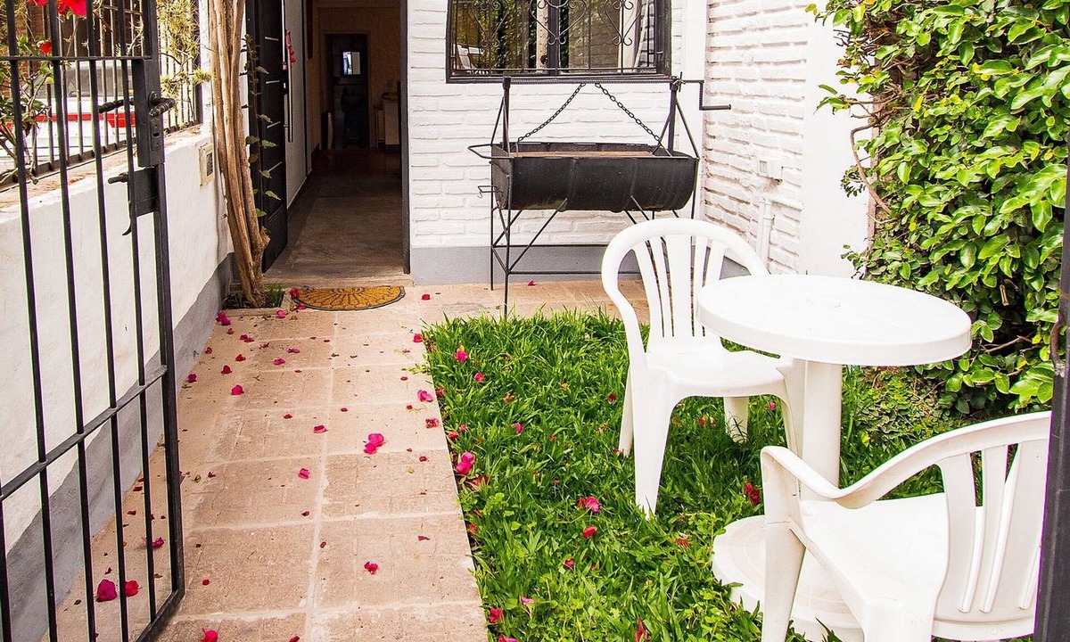Yerba Buena House | Lo de Sara. Small house in San Javier fothills
