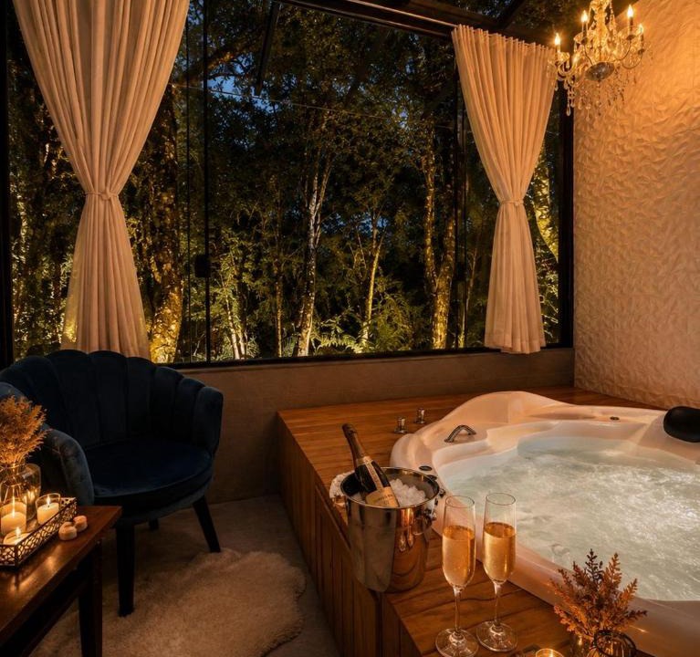 Carniel House | Loft In Gramado Hidro & Lareira