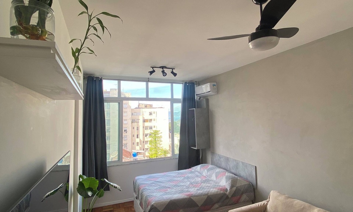 Gloria Apartment | Loft with views of Lapa-Glória bay, subway, and Santos Dumont airport.