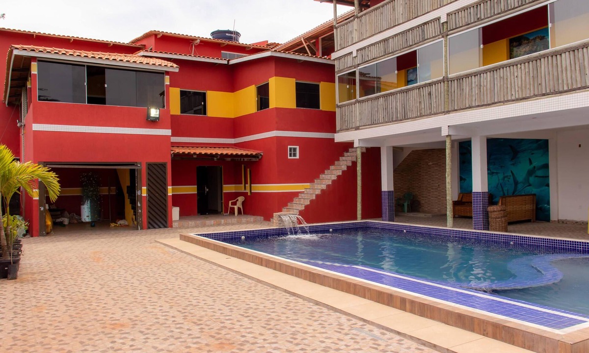 Jaguaripe House | Luxurious guesthouse and 2 vacation homes, 30 meters from the sea, Wi-Fi, air conditioning.