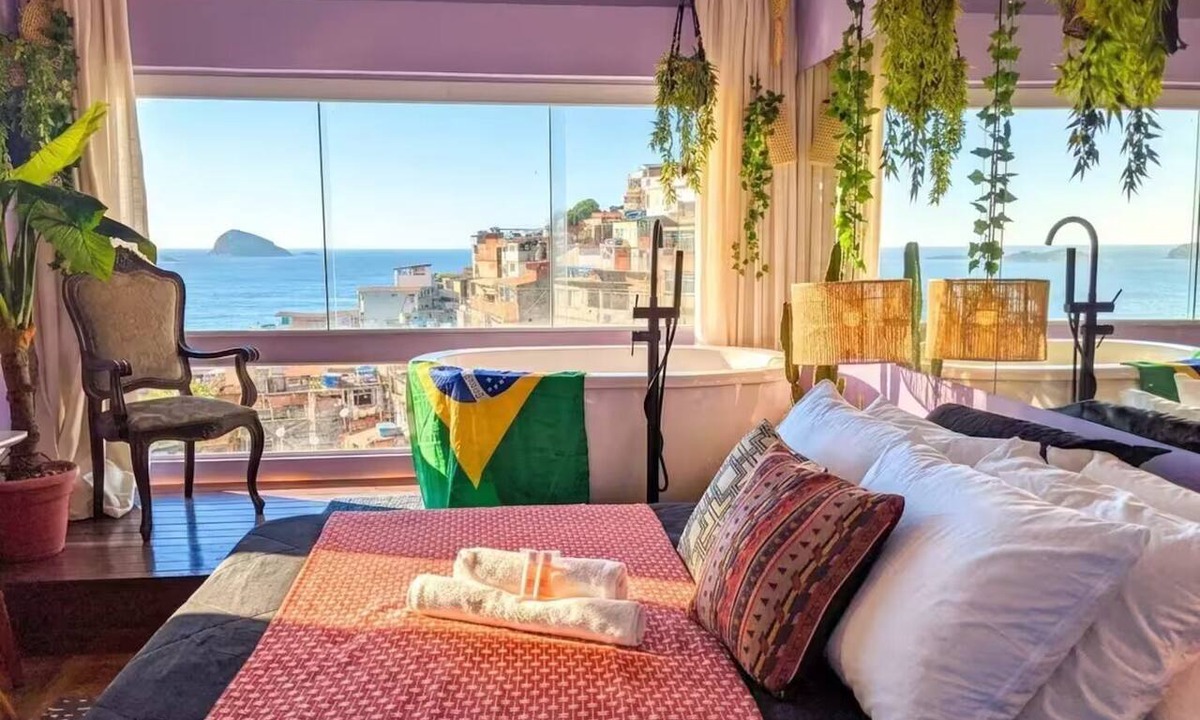 Vidigal Apartment | Luxury Duplex Apartment in the Favela