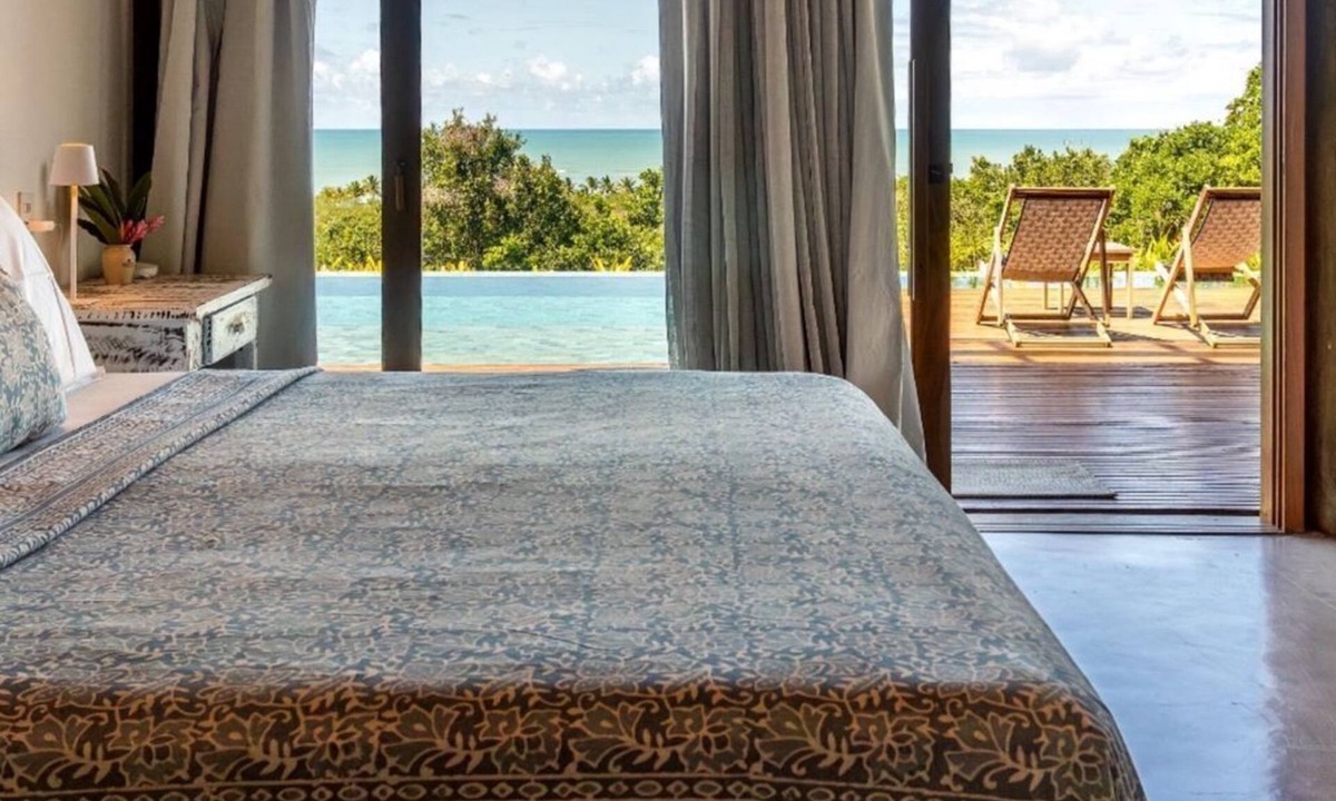 Historic Center House | Luxury house in Arraial d'Ajuda: 5 suites and ocean view.