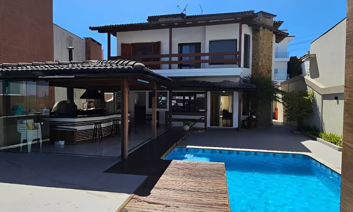 Mogi das Cruzes Condo | Luxury House in Gated Community in Metropolitan Area