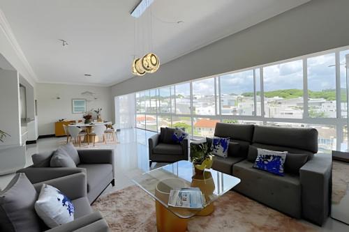 Cotia House | Mansão com Piscina | Conforto e Exclusividade