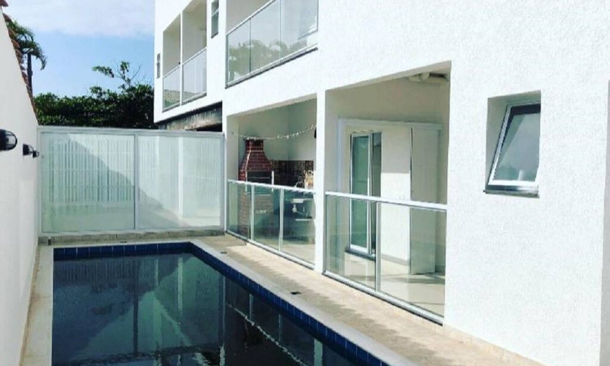 Maranduba House | Modern beachfront apartment with private barbecue and swimming pool - Ubatuba