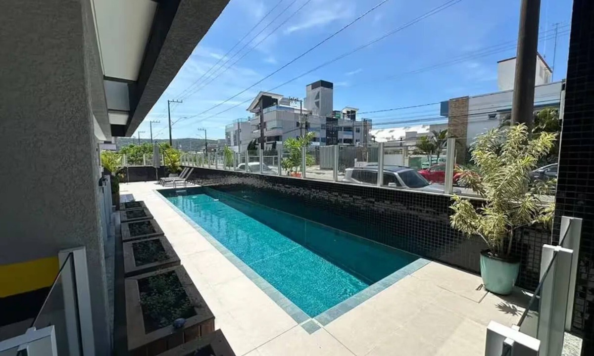 Ingleses Centro Apartment | New and cozy: on the beach and with a pool (Ingleses, Florianópolis)