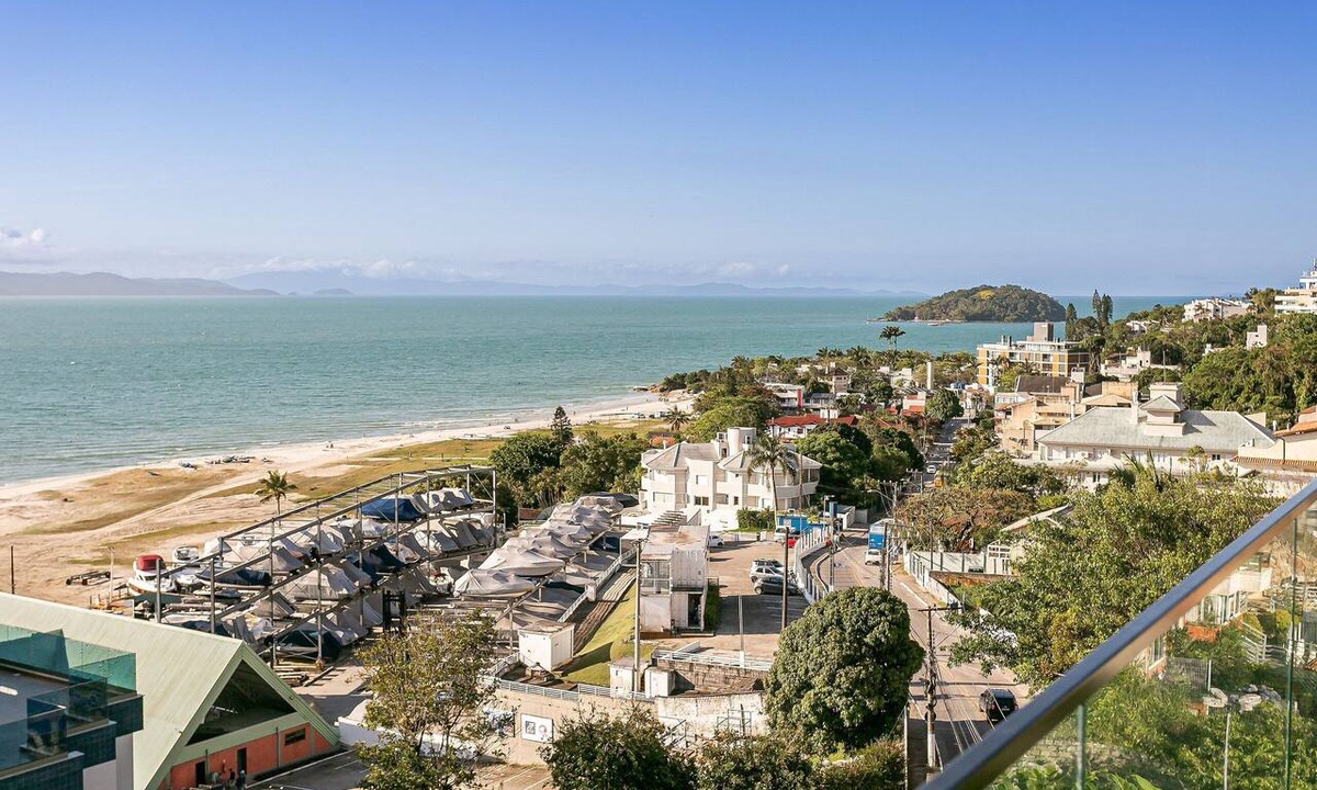 Jurere Apartment | Oceanfront | 300MB Wi-Fi | Great Location #CAJU04