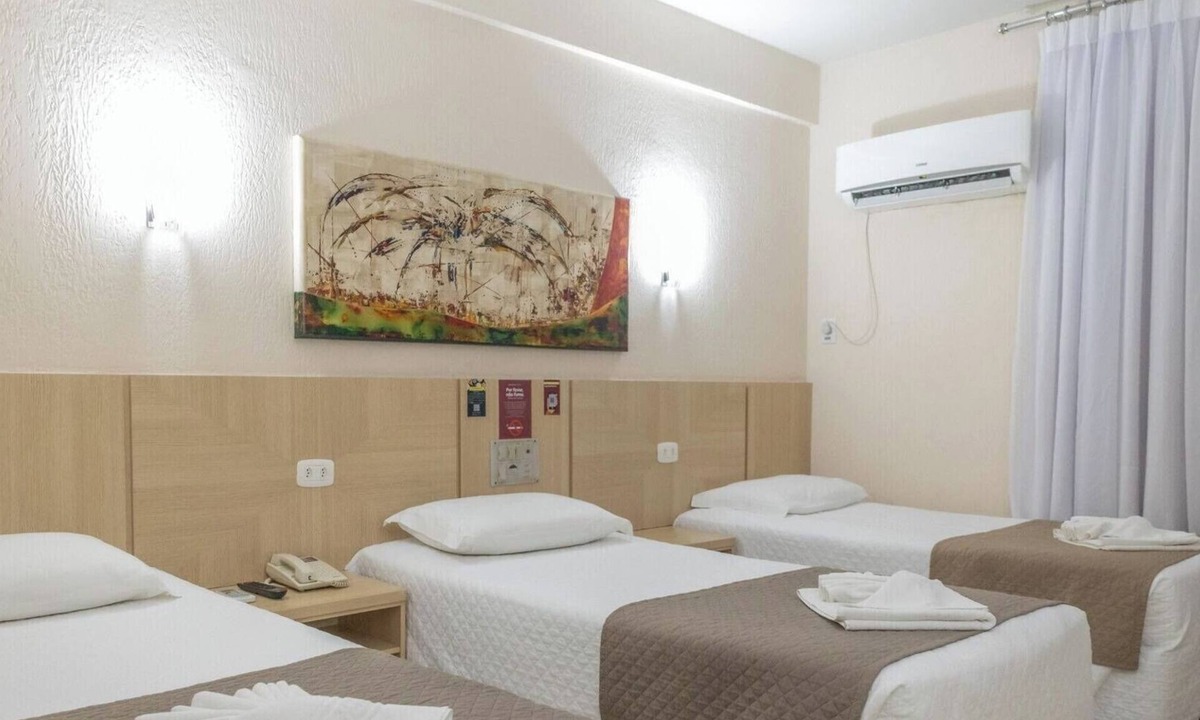 Foz do Iguacu City Centre Hotel | One Unit w/Multiple Rooms | Free Breakfast | Near Bird Park