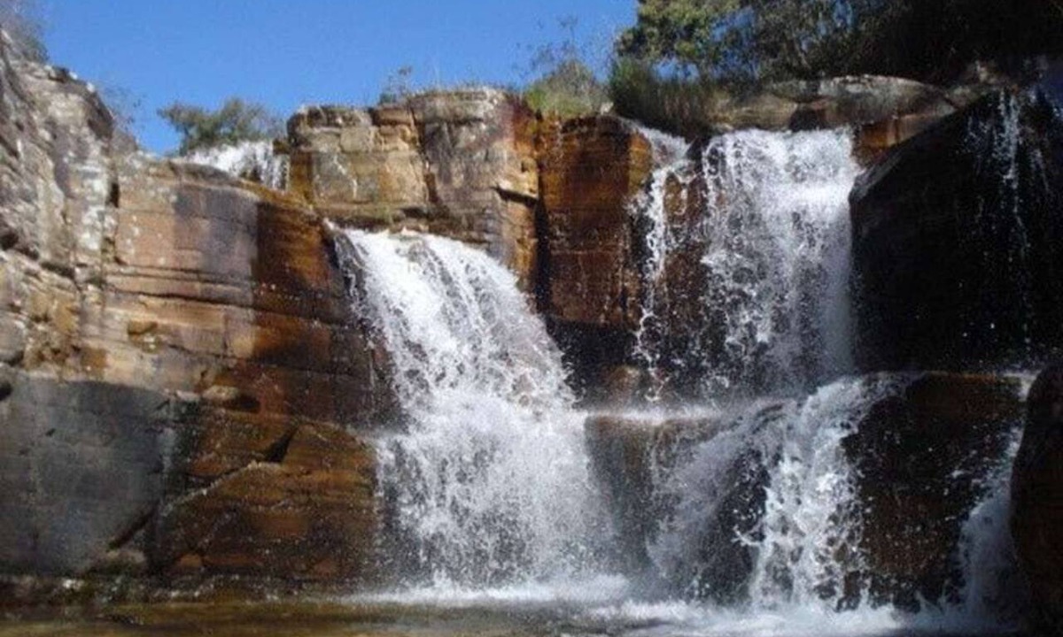 Guape Ski Chalet | PARADISE FOUND CAPIYOLIO WATERFALLS MG