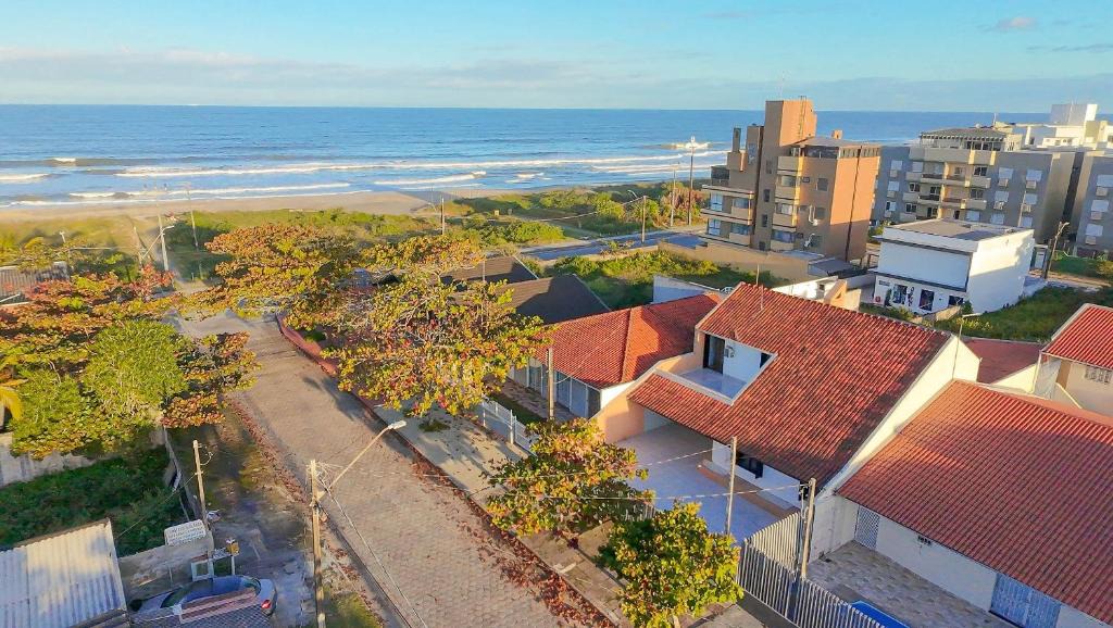 Matinhos House | Piscina e Espaço Gourmet | A 50m da Praia