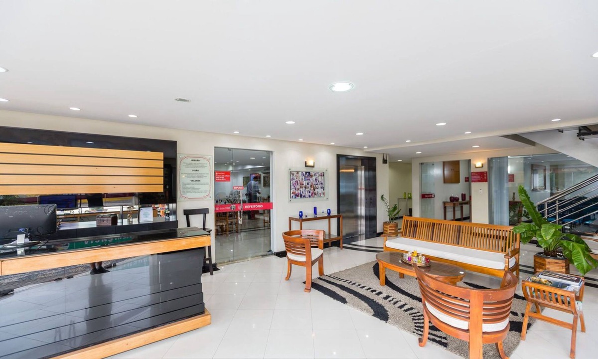 Eunapolis Hotel | Polished Trio Room Downtown | Easy Town Commute, Free Parking & Breakfast