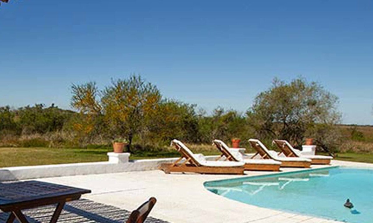 Colonia Carlos Pellegrini Cabin | Posada de la Laguna-lodge