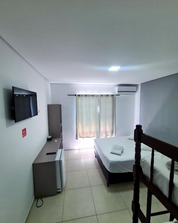 Praia da Armacao do Itapocoroi Hotel | Pousada 4 estacões
