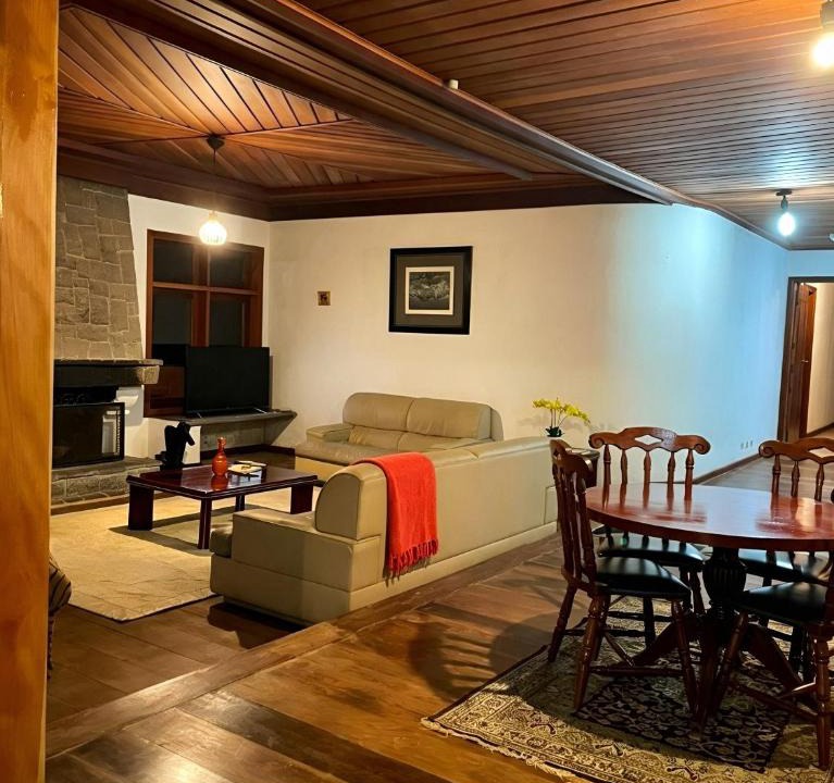 Campos do Jordao House | Pousada Villa Rural